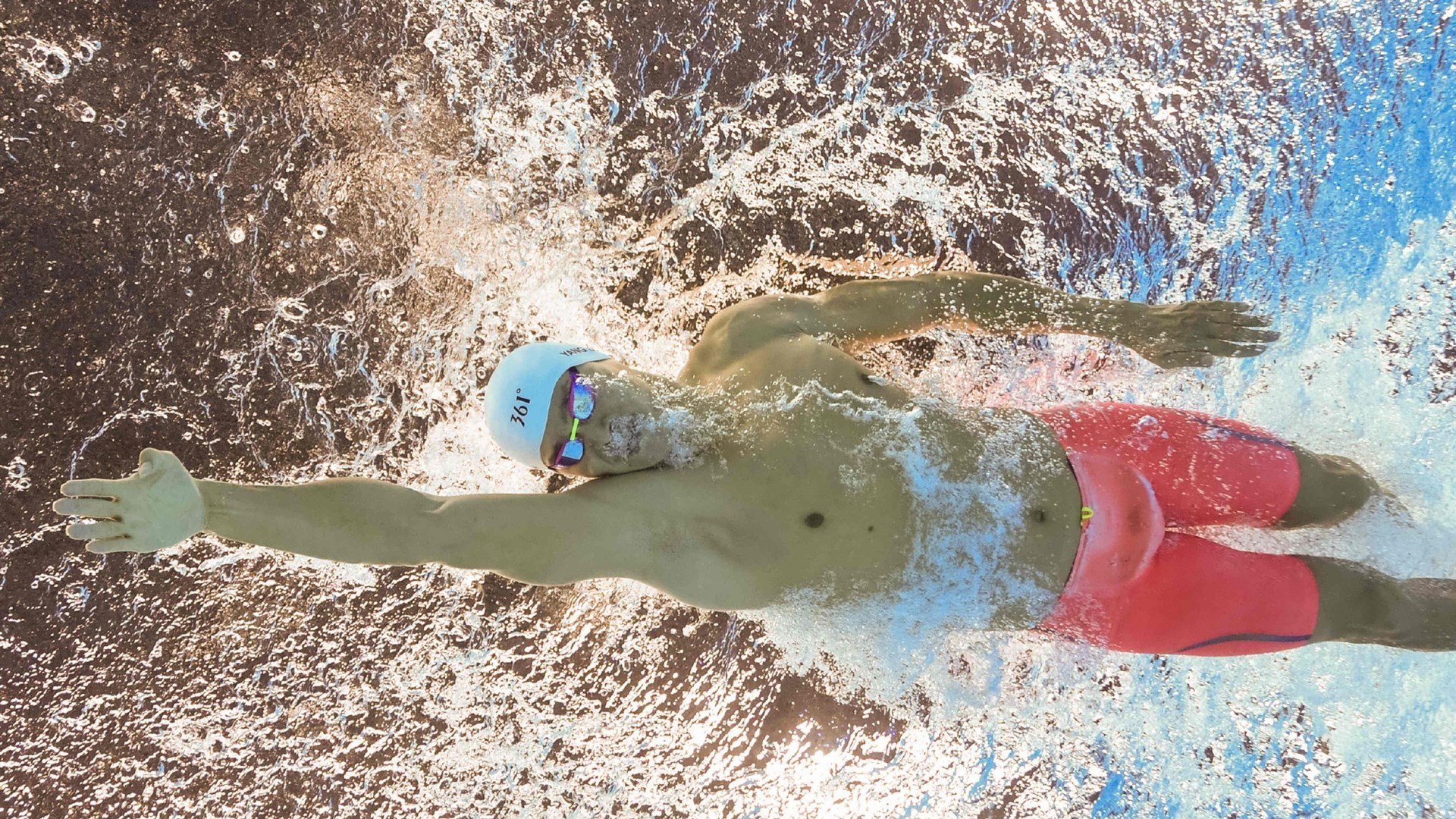 吉尔吉斯斯坦男篮在国际比赛中不断突破，逐渐崭露头角